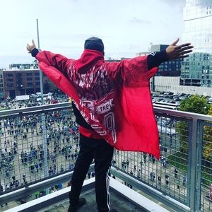 Meet your Posher, Cesar